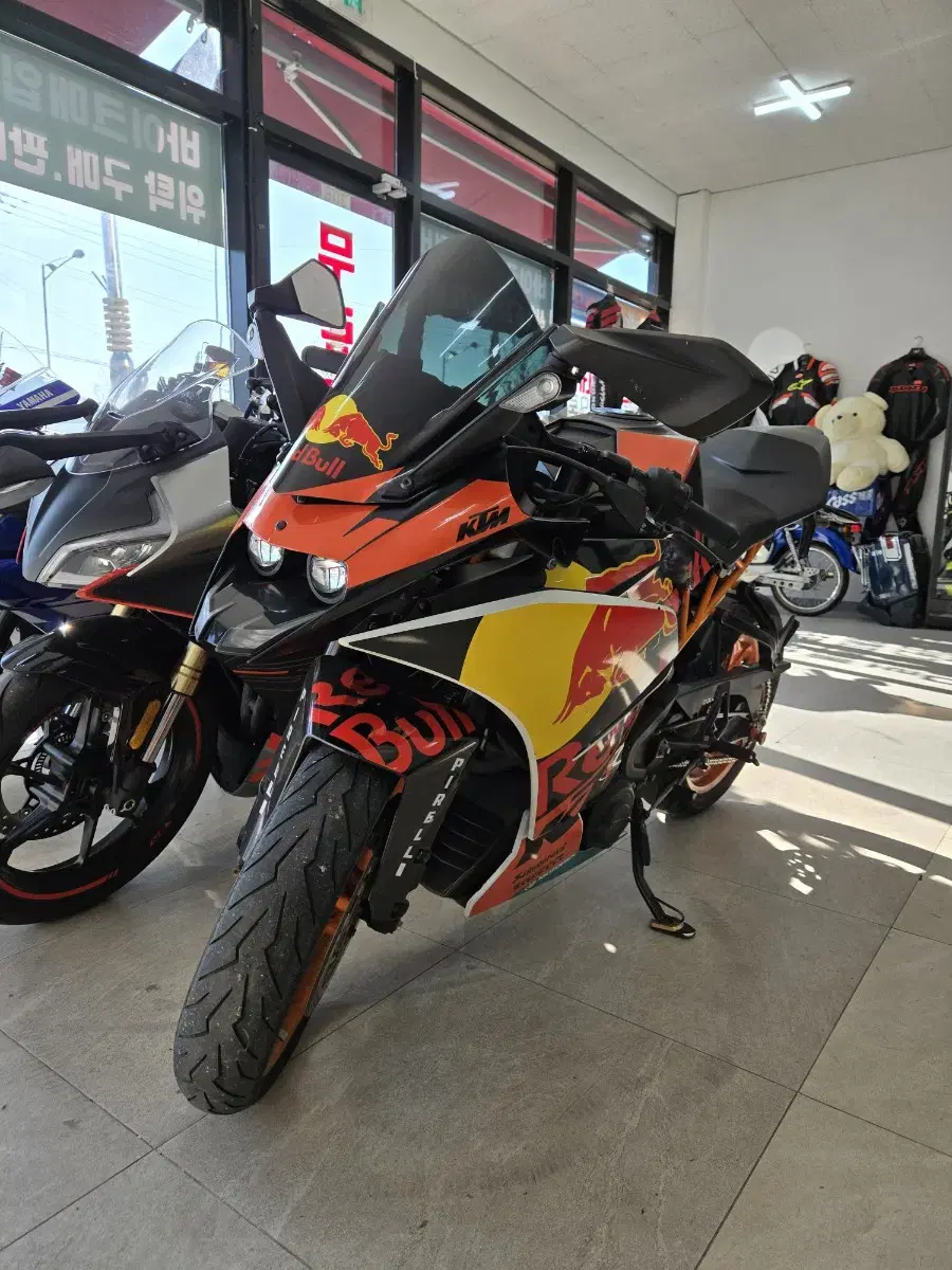 16년식 KTM RC390 판매합니다 쿼터R3대전바이크서울경기인천부산